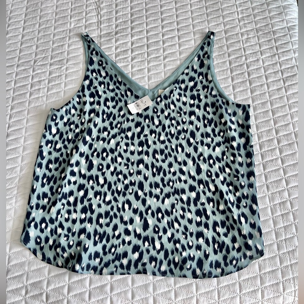“SOLD” “NEW” LOFT LEOPARD PRINT TOP